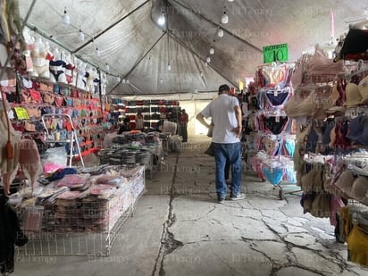 Comerciantes foráneos : Aseguran que para todos sale el sol luego de la manifestación de vendedores locales. 