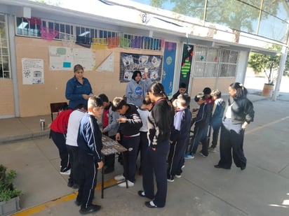 Programas sociales: La iniciativa incluye actividades educativas y equipamiento para promover la sostenibilidad dentro de las comunidades escolares.