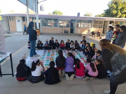 Programas sociales: La iniciativa incluye actividades educativas y equipamiento para promover la sostenibilidad dentro de las comunidades escolares.