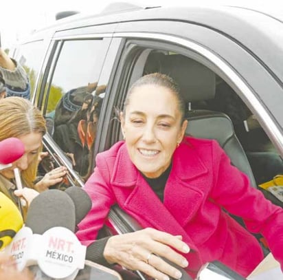 Claudia Sheinbaum cumple con familias de víctimas de minas