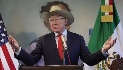 Ken Salazar: Salazar indicó que el Departamento de Estado de Estados Unidos aumentó la recompensa por “El Mencho”. 