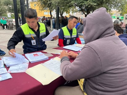 Empresas foráneas se interesan en contratar  a monclovenses 