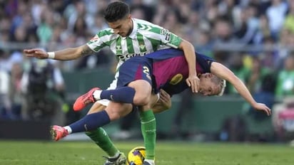 futbol: El cuadro culé logró sumar un punto pero le abrió la puerta al liderato al Real Madrid