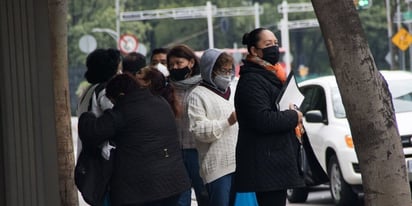 frente frío: Se recomienda a la población mantenerse informada sobre las actualizaciones meteorológicas. 