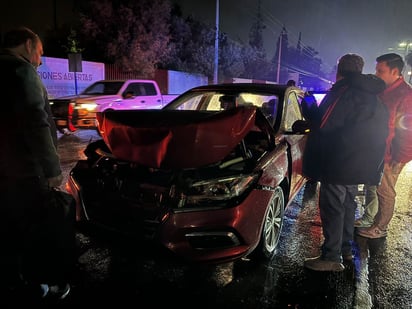 Policiaca : Afortunadamente, no hubo personas heridas, aunque el tráfico se vio afectado por varios minutos.