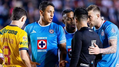 FUTBOL: El equipo celeste y azulcrema protagonizaron un duelo de antología en Liguilla, que se vio salpicado por polémica arbitral y rec