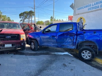 Policiaca : Cuantiosos daños materiales fue el saldo.