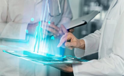 SALUD: Desde plataformas de telemedicina hasta dispositivos inteligentes y el análisis de datos masivos