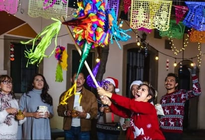  Las posadas, en la actualidad, se han convertido en fiestas y bailes, perdiendo el verdadero sentido, por lo cual la iglesia invita a no perder el significado