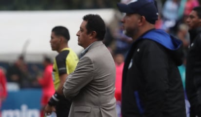 FUTBOL: El técnico mexicano Roberto Montaya podría sumar su segundo título en el futbol de Guatemala con el Cobán Imperial