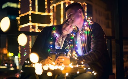 SALUD: Aunque las luces navideñas alegran las noches decembrinas, pueden alterar el ciclo de sueño