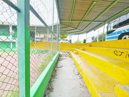 El campo infantil Saraperos está abandonado y vandalizado