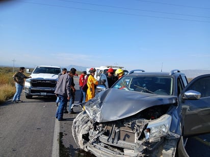 policiaca: Dos camionetas quedaron con daños de consideración.