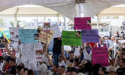 Claudia Sheinbaum: \'¡Vivos se los llevaron y vivos los queremos!\' fue la consigna de las familias afectadas.
