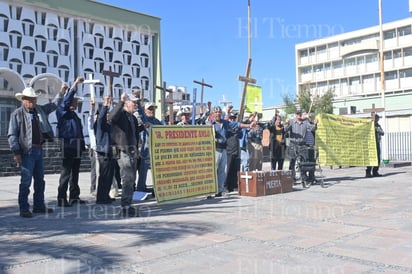 Protesta: En el Día de Navidad los pensionados protestaron por las remuneraciones sin actualización que tienen desde hace más de 20 años.