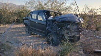 Policiaca : Socorristas de Cruz Roja Monclova acudieron al lugar, pero ya no pudieron hacer nada.