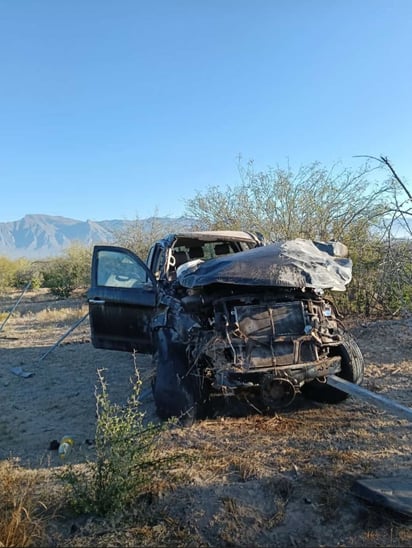 Policiaca : Socorristas de Cruz Roja Monclova acudieron al lugar, pero ya no pudieron hacer nada.