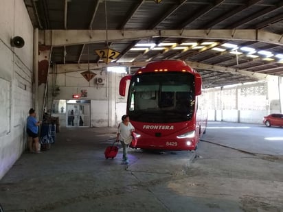 Navidad aumenta las salidas en la central de autobuses