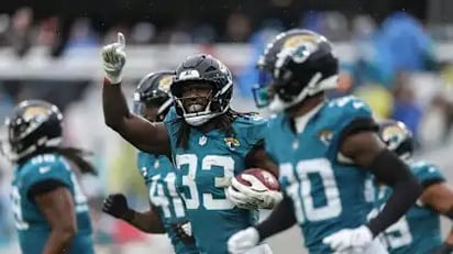 DEPORTES: Jacksonville ganó, pero cedió uno de los primeros Picks del próximo Draft