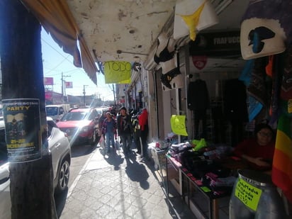 comercio compras: Luego de varios días de poco movimiento en la zona centro, un día antes del 31 volvió a llenarse el centro de Monclova.