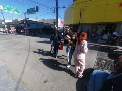 comercio compras: Luego de varios días de poco movimiento en la zona centro, un día antes del 31 volvió a llenarse el centro de Monclova.