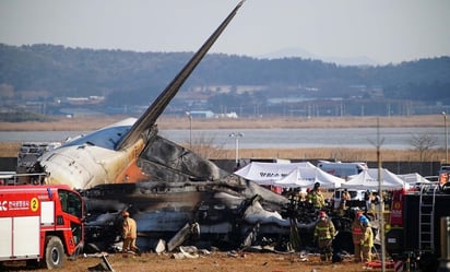 Corea del Sur : Un Boeing 737-800 de Jeju Air se estrelló en Muan, dejando 179 muertos.