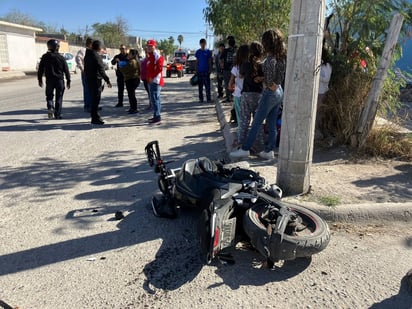 policiaca: Socorristas de Cruz Roja se movilizaron en su ayuda.