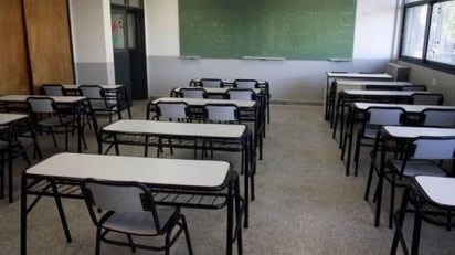 horarios : Todo el personal docente debe atender a los alumnos que asistan a la escuela.