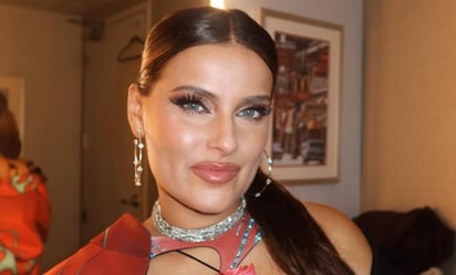 Nelly Furtado presume sus várices y manda mensaje de amor propio