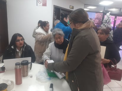 tarjetas : Este martes se entregarán 194 tarjetas para mujeres de 63 y 64 años registradas en octubre del año pasado.