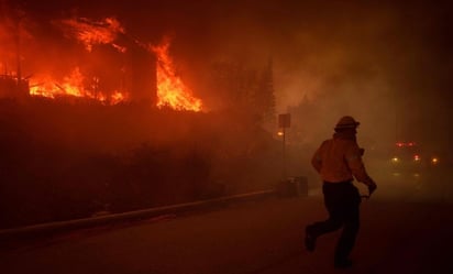 Incendio:  Llama a atender recomendaciones de autoridades