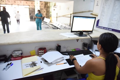 Salud : Vestir con capas de ropa en lugar de utilizar prendas gruesas se considera mejor. 