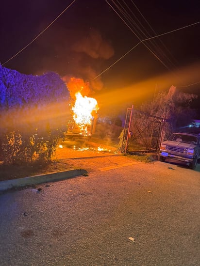 policiaca: El hecho movilizó a bomberos y policías.