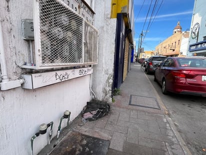 La calle Carranza es una de las más descuidadas de Monclova