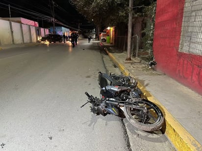 Accidente : De acuerdo con los primeros reportes y grabaciones de cámaras de seguridad, el motociclista no respetó el alto obligatorio.