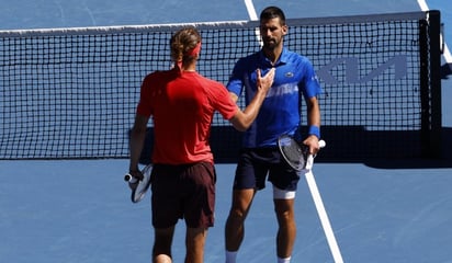 tenis: Alexander Zverev salió en defensa de Novak Djokovic después de que el serbio saliera abucheado de la Rod Laver Arena