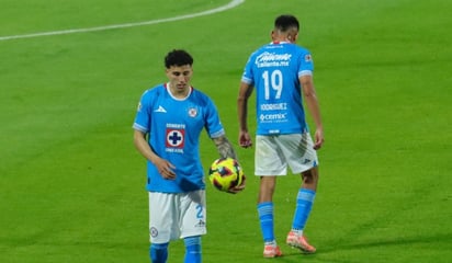 FUTBOL: Ahora con Vicente Sánchez, la Máquina empató en Ciudad Universitaria ante una combativa Franja.