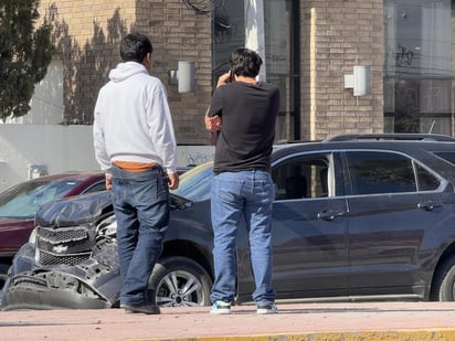 Accidente: Socorristas del grupo GUBC acudieron en auxilio de los lesionados.