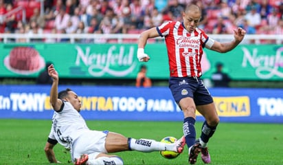 futbol: El equipo de Chivas no pudo derrotar a Querétaro y logró rescatar un punto ante su afición en el estadio Akron