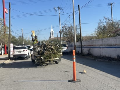 Municipio : Limpieza, alumbrado y bacheo son parte de estas labores.