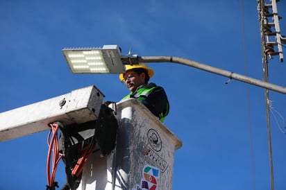 Municipio: Elimina Gobierno de Saltillo puntos obscuros en la ciudad con nuevas luminarias.