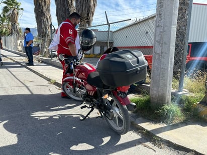 Accidente: Socorristas de Cruz Roja se movilizaron en su ayuda.