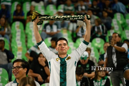 Afición en el Estadio Corona, Santos vs Cruz Azul