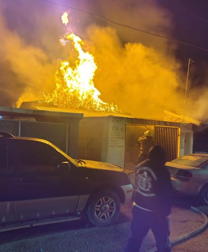 Incendio : El comandante del Heroico Cuerpo de Bomberos, Ari Antonio Hernández, informó que el lesionado se encontraba dormido.