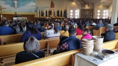 Se unen en oración por la salud del Papa Francisco