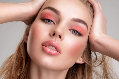 BELLEZA     Aprende a aplicar blush según la forma de tu cara para resaltar tus rasgos y lograr un maquillaje impecable. Descubre los mejores tips aquí.  El blush