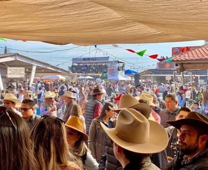 Festival de la carne asada de Sabinas reúne a más de cinco mil asistentes 