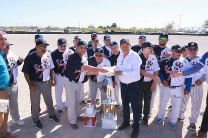 El Alcalde de San Juan de Sabinas refrenda su respaldo al deporte