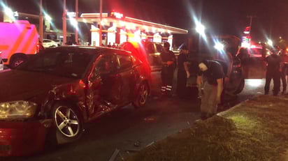 accidente : El conductor, quien se encontraba visiblemente en estado de ebriedad. accidente : El conductor, quien se encontraba visiblemente en estado de ebriedad.