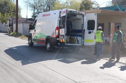 accidente : De acuerdo con el reporte de las autoridades, el accidente ocurrió cuando un bloque de concreto se desprendió.